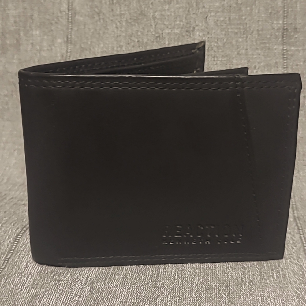 Kennith Cole, Reaction Wallet (Dark Bown, 100% leather, trifold, 9 card slim fit